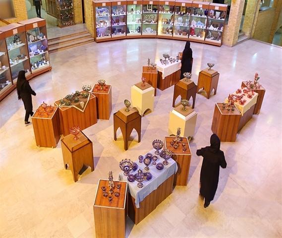 نمایشگاه نقاشی روی شیشه در محل سازمان میراث فرهنگی برگزار گردید