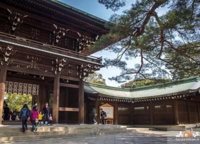 روح امپراطور ژاپن در معبد میجی
